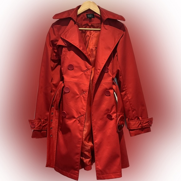Ladies Red Trench coat - Picture 1 of 6